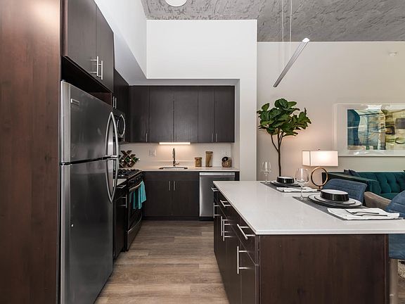 3rd image of 1422 S Wabash Ave #1002
