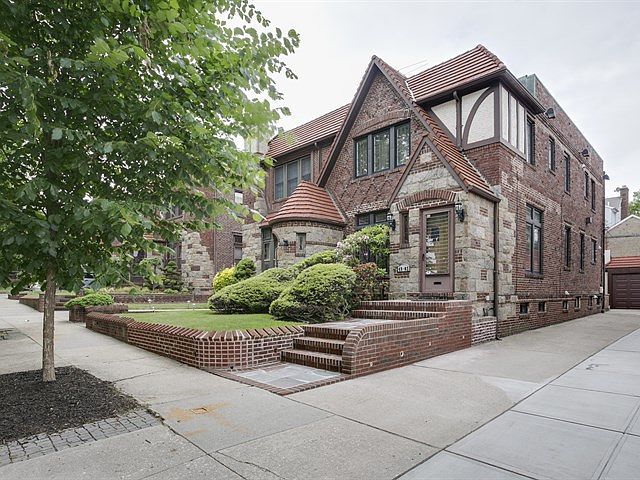1st image of 4902 217th St