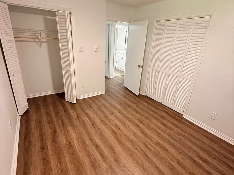 3933 Inwood Rd #1023 — Photo 17