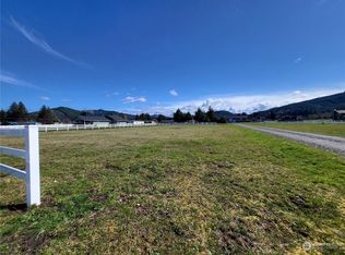 1081 Ashwood Ln, Forks, WA 98331