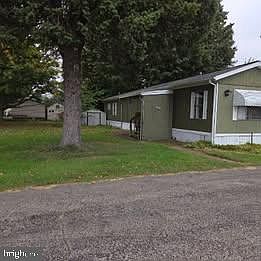 5th image of 406 S 4th St