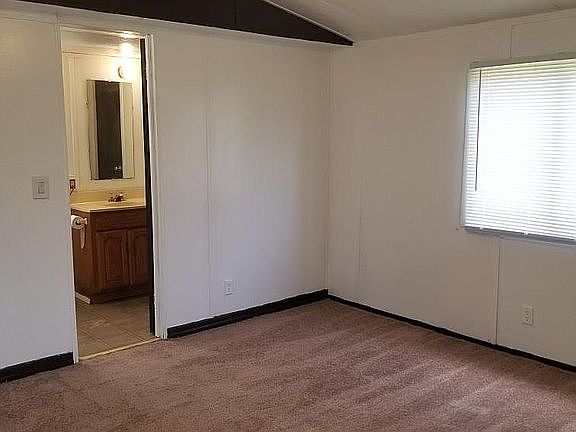 3rd image of 9444 Loras St