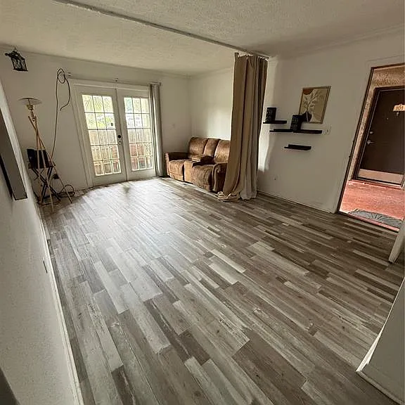 305 Wymore Rd #100 — Photo 4