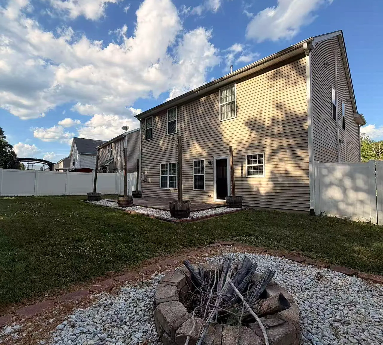 1730 Ridgestone Ln — Photo 1