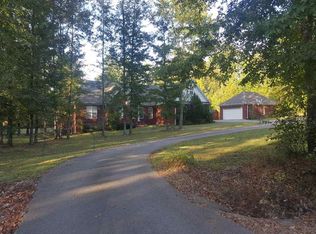 534 Carrington Pl, Parsons, TN 38363