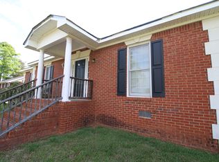 642 N Pine Hill Rd, Griffin, GA