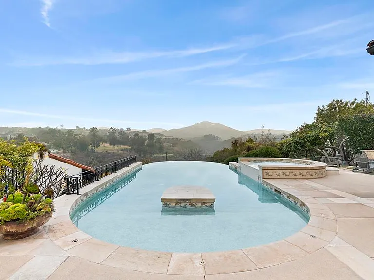 6152 Avenida Del Duque — Photo 21