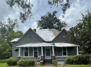 202 Fireman St, Waycross, GA 31503