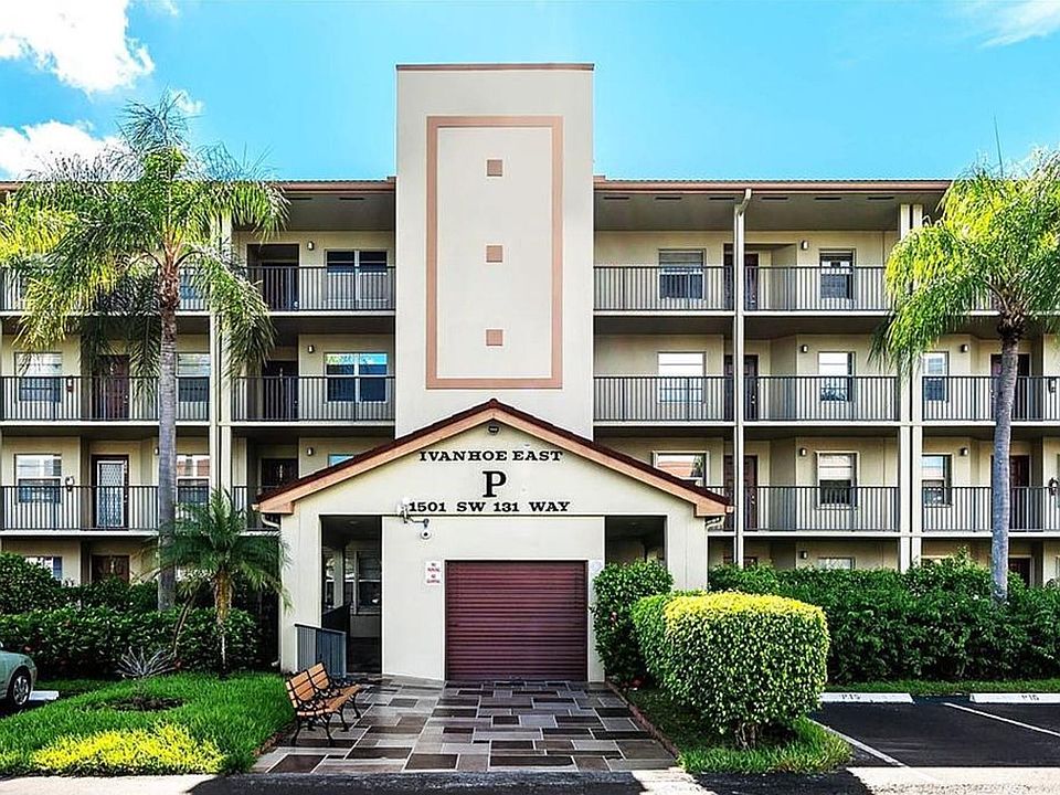 1st image of 1501 SW 131st Way #304