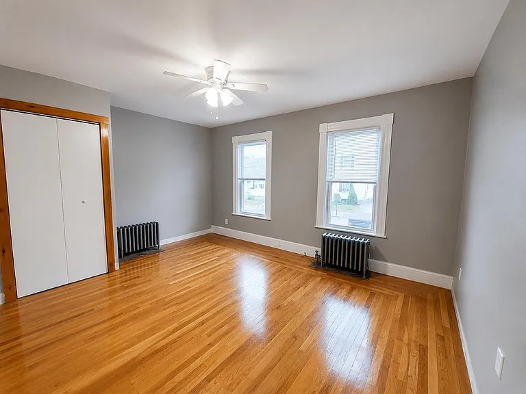 537 Howe St #1F — Photo 13