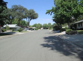 6868 Irving Rd, Redding, CA 96001