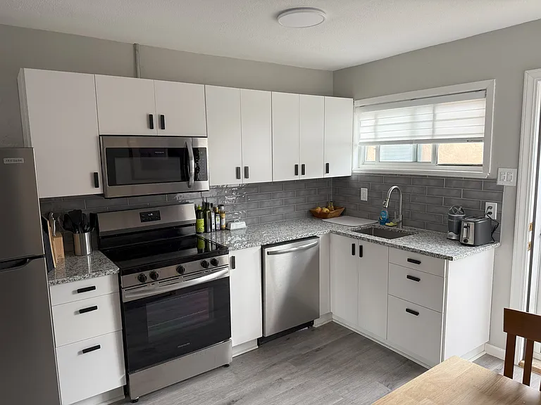 4614 Grand Ave NE #A — Photo 11