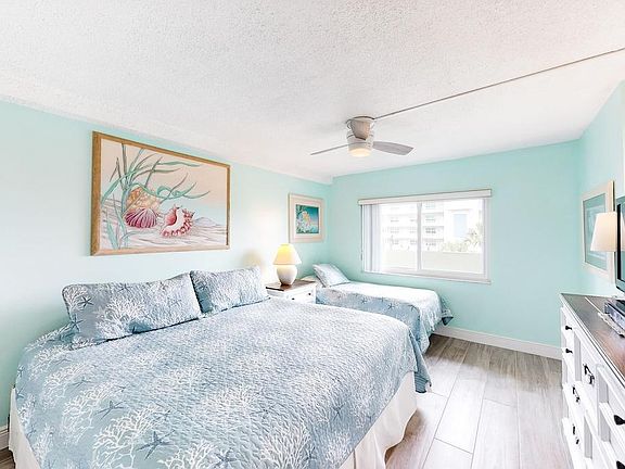 3rd image of 19937 Gulf Blvd APT A1