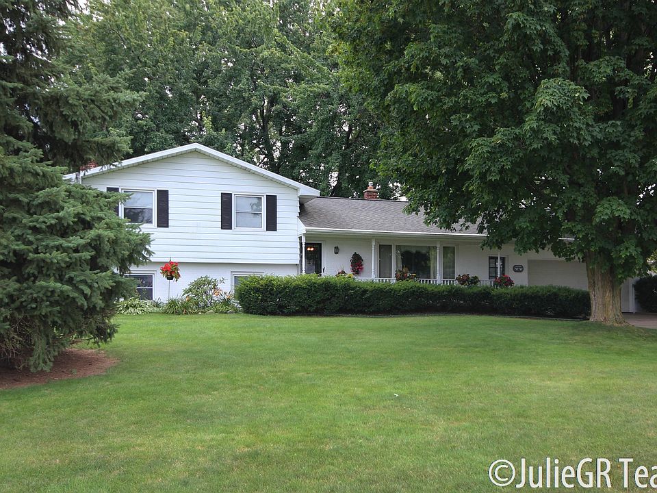 1st image of 194 Sunnyview Dr SW