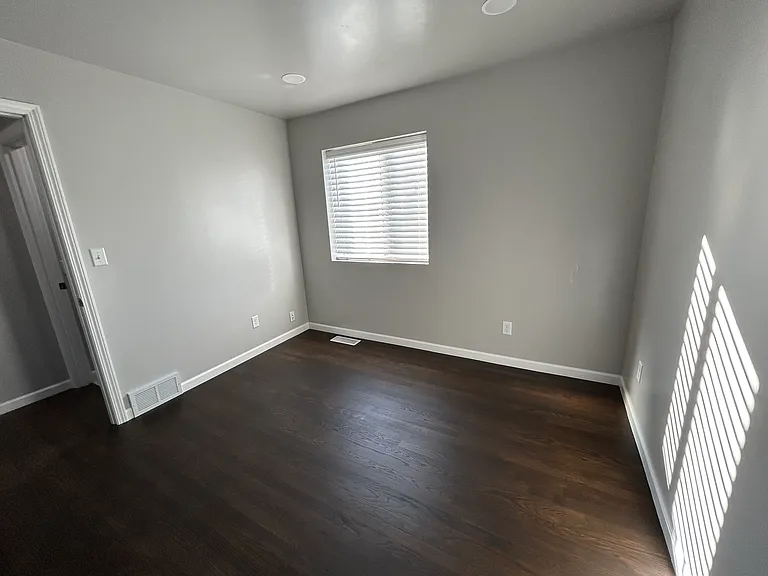 1614 Holly St — Photo 12