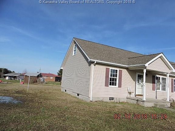 2nd image of 110 Sir Barton Dr