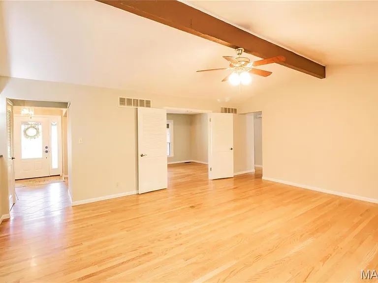 395 Statesman Ct — Photo 11