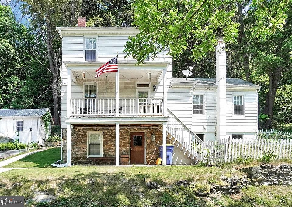 1st image of 3056 W Clearview Dr