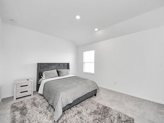 4th image of 6326 Golden Seaton Dr