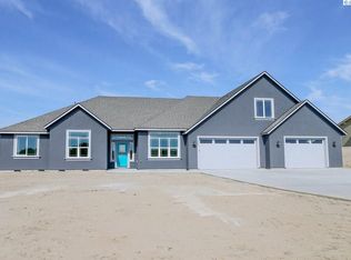 2004 Bermuda Rd, Kennewick, WA 99338