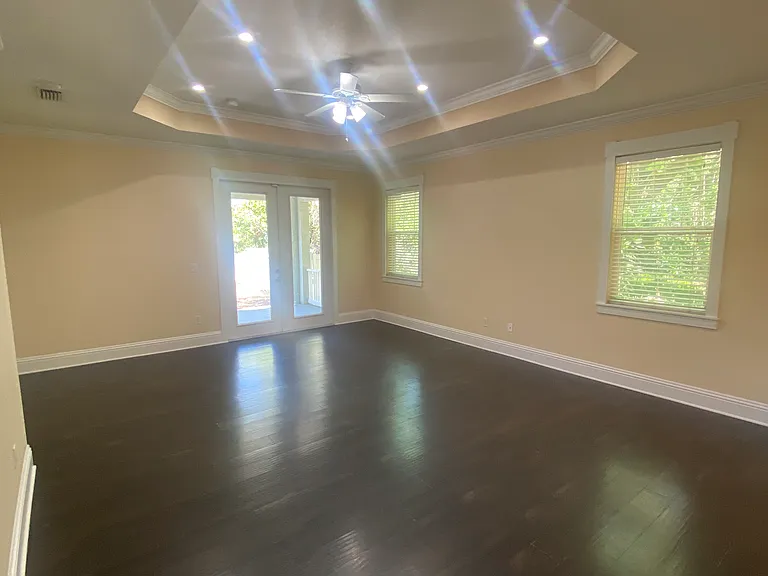 3916 N Ola Ave — Photo 6