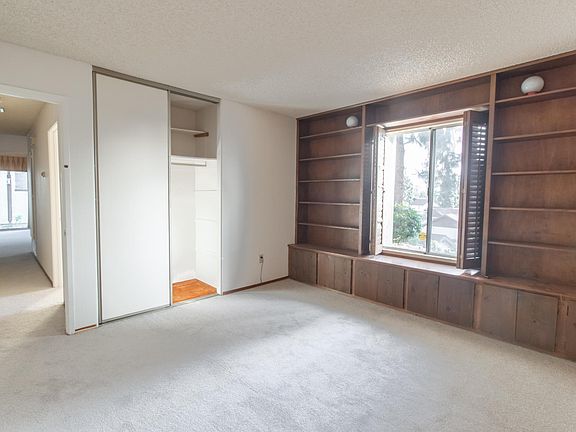 4th image of 6807 Parkside Ave