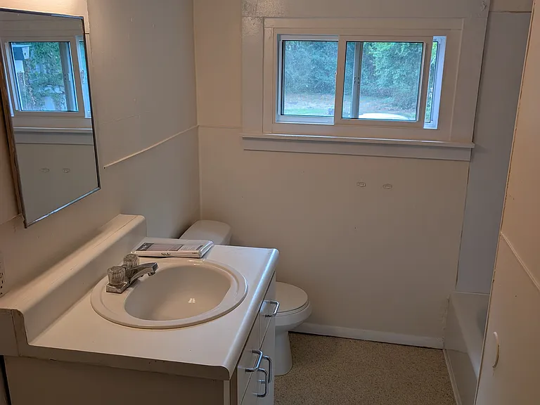 3125 Lake Rd #1 — Photo 7