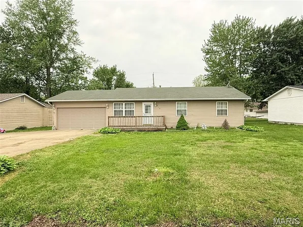 610 Shenandoah Ave, Cuba, MO 65453