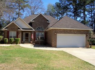 110 Quinelle Dr, Perry, GA