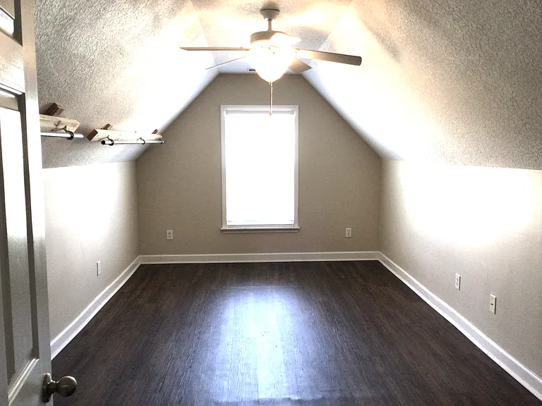 156 Cotillion Cres — Photo 12