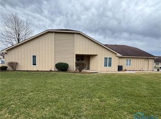 701 Burr Rd APT 28, Wauseon, OH 43567