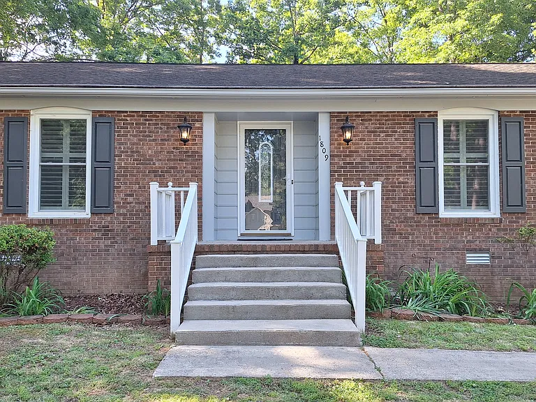 1809 Grady Dr — Photo 8