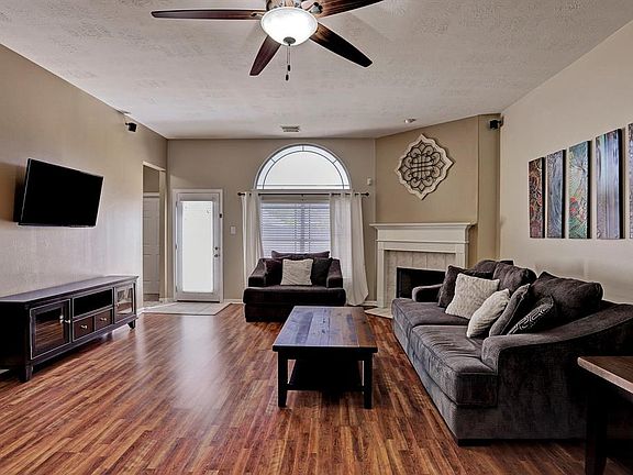 3rd image of 24319 Yelverton Glen Dr