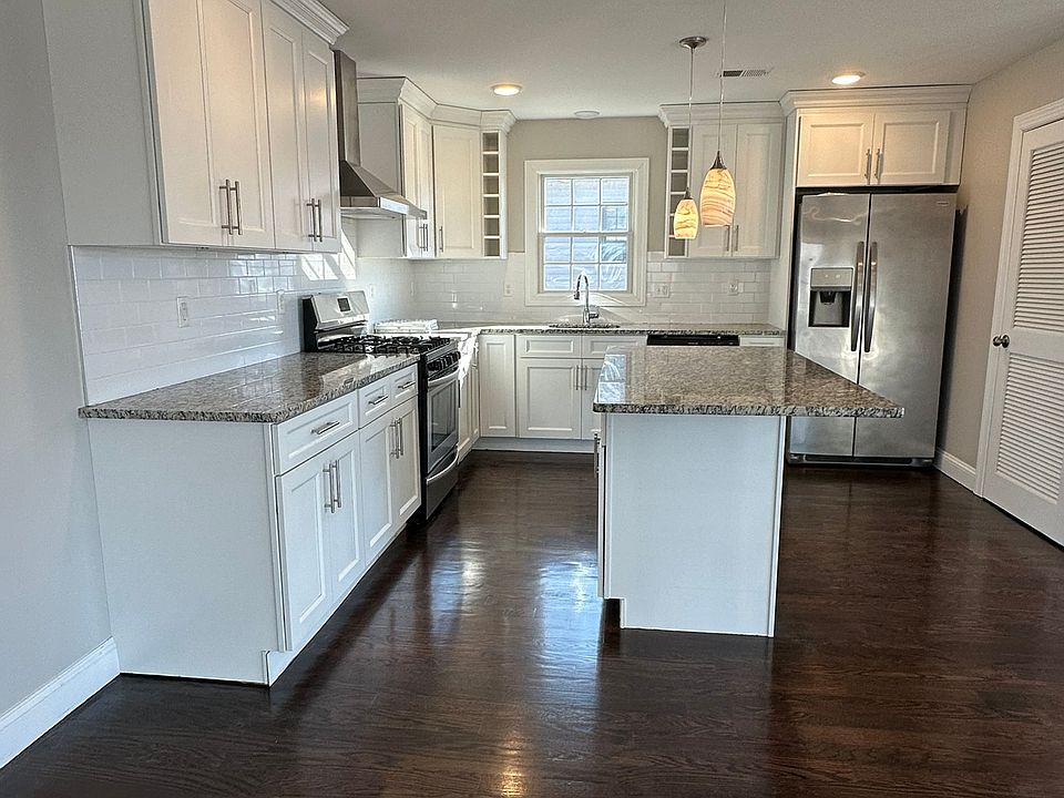 1st image of 335 Copeland Ave #2
