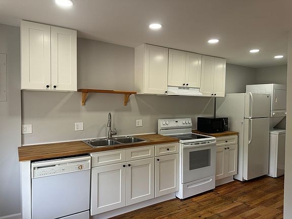 5th image of 700 Valdese Ave #1