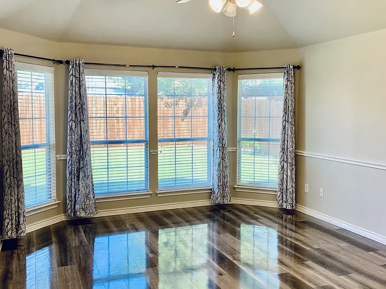 11724 Wild Pear Ln — Photo 7
