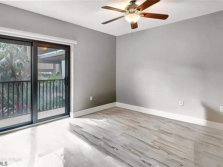 1900 Virginia Ave #103 — Photo 14