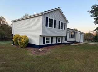 13306 Smoketown Rd, Woodbridge, VA 22192