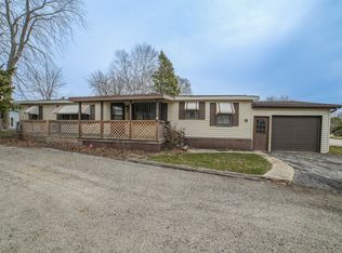 144 Maple Ln, Manteno, IL 60950