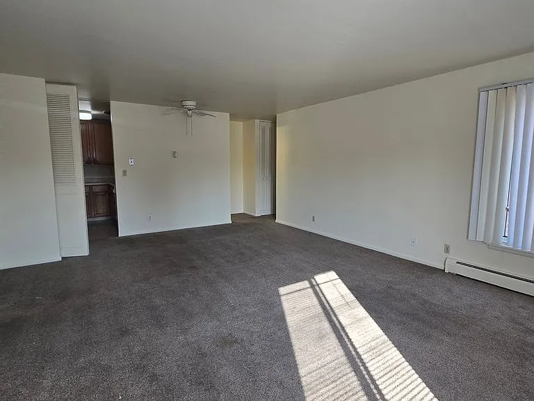 Mulford Park Apartments — Photo 3