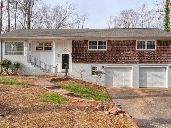 218 Lakewood Dr, Spartanburg, SC 29302