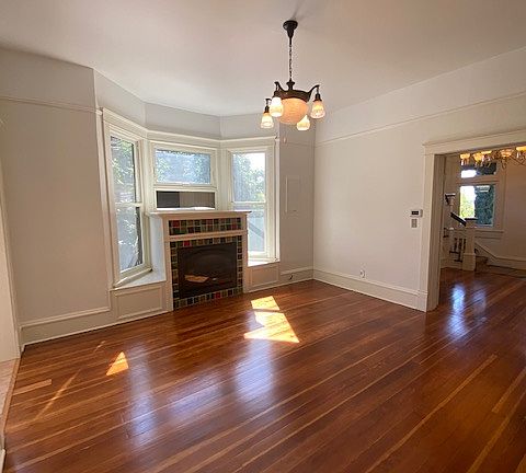 Living room with gas fireplace