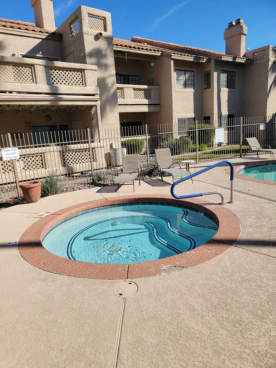 Building Photo - 930 N Mesa Dr #2018