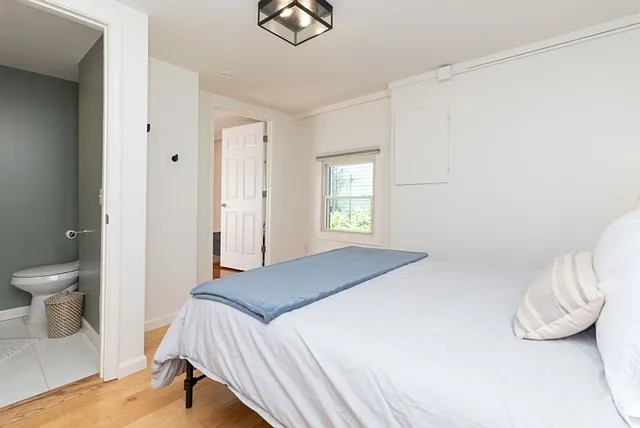131 Courtland Ave — Photo 21