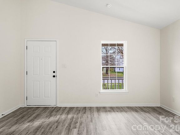 3rd image of 6123 McIntyre Ridge Dr