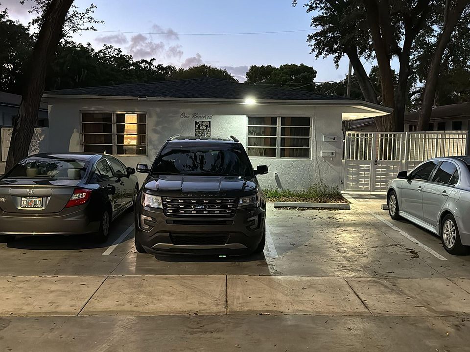 2nd image of 100 SW 9th Street