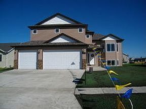 1st image of 921 46th Ave W