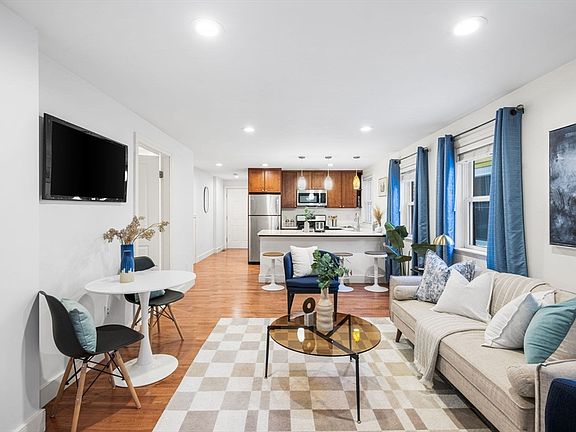 4th image of 50 Spring St