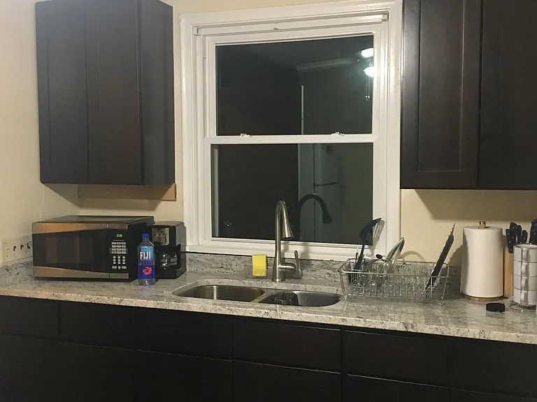 1818 Ford Pkwy — Photo 5