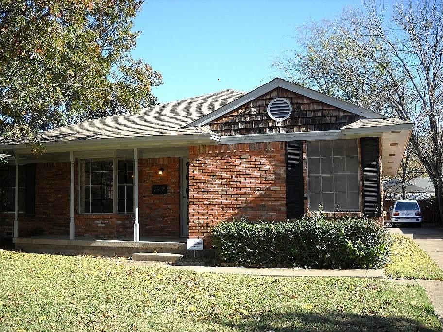 2nd image of 9240 Highridge Dr